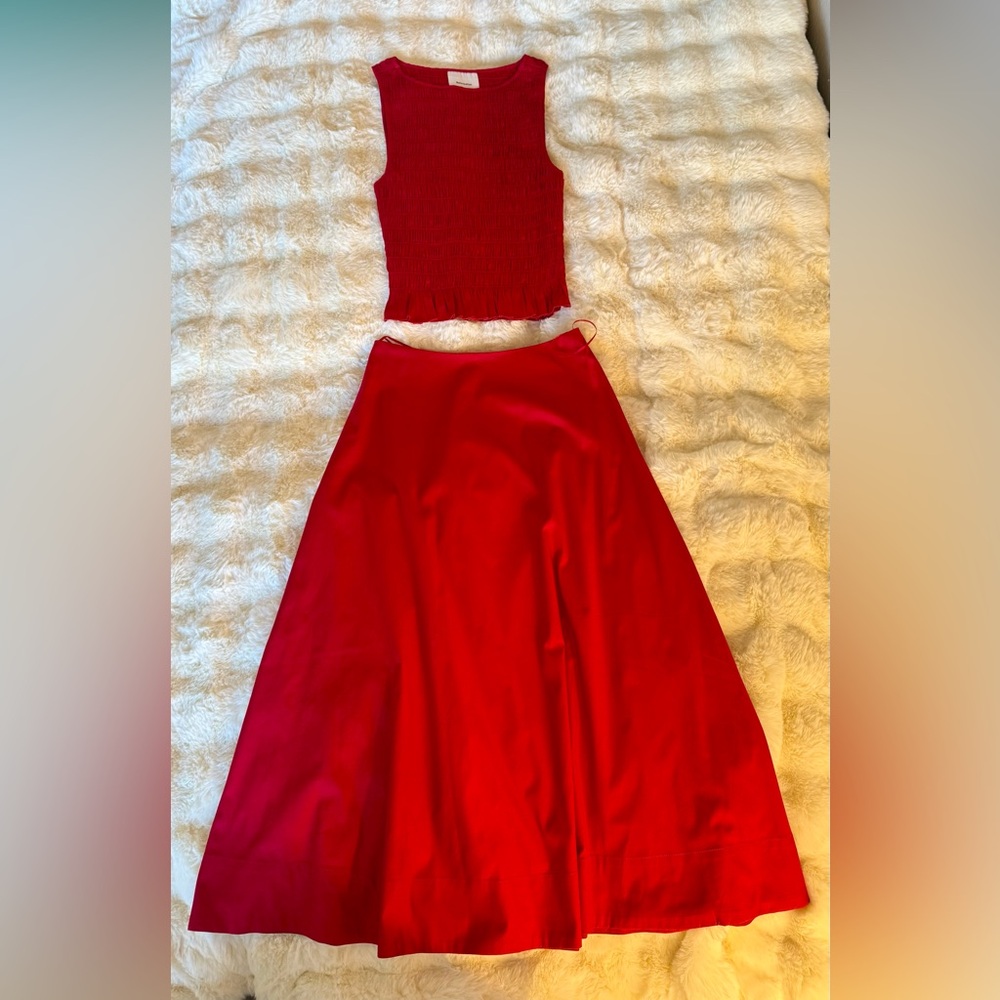 Reformation Laguna Two Piece In Lipstick, brand new, never worn, no flaws. - Picture 10 of 16